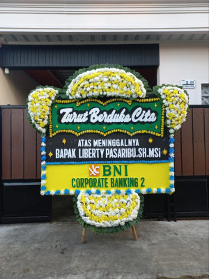 Papan Bunga Duka di Glagah